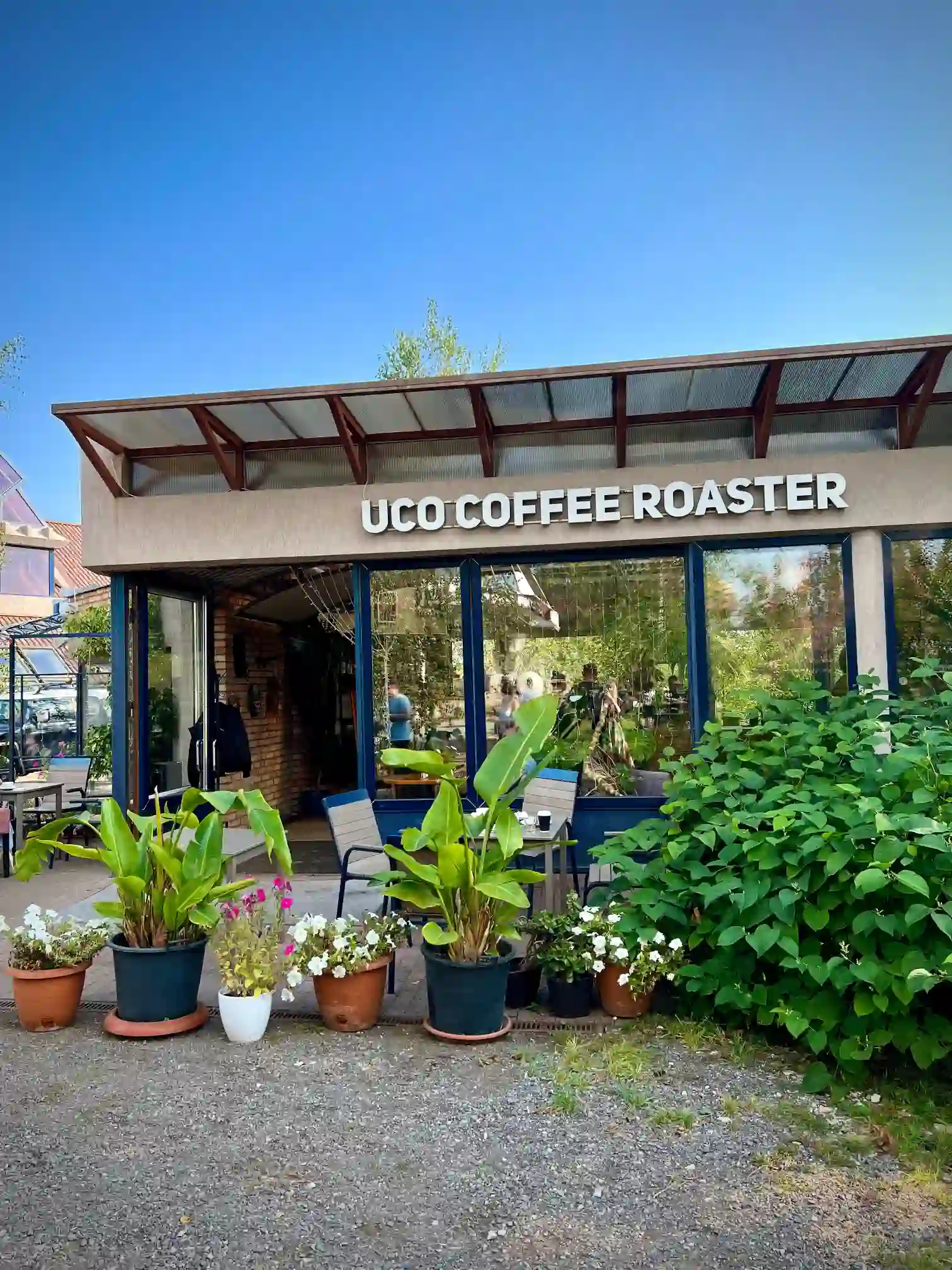 Интерьер кофейни Uco Coffee